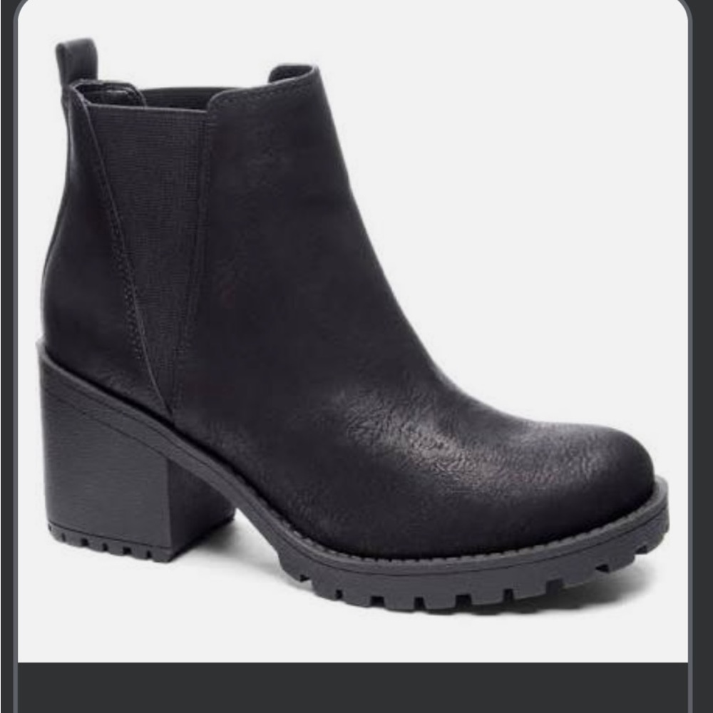 Like new dirty laundry booties purchased from Nordstrom
